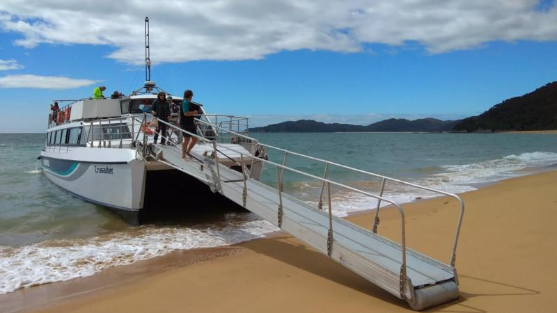 Come and enjoy a relaxing day with us while we show you the best of Abel Tasman area and Golden Bay on a tour where you can enjoy “so many different landscapes in just one day!”